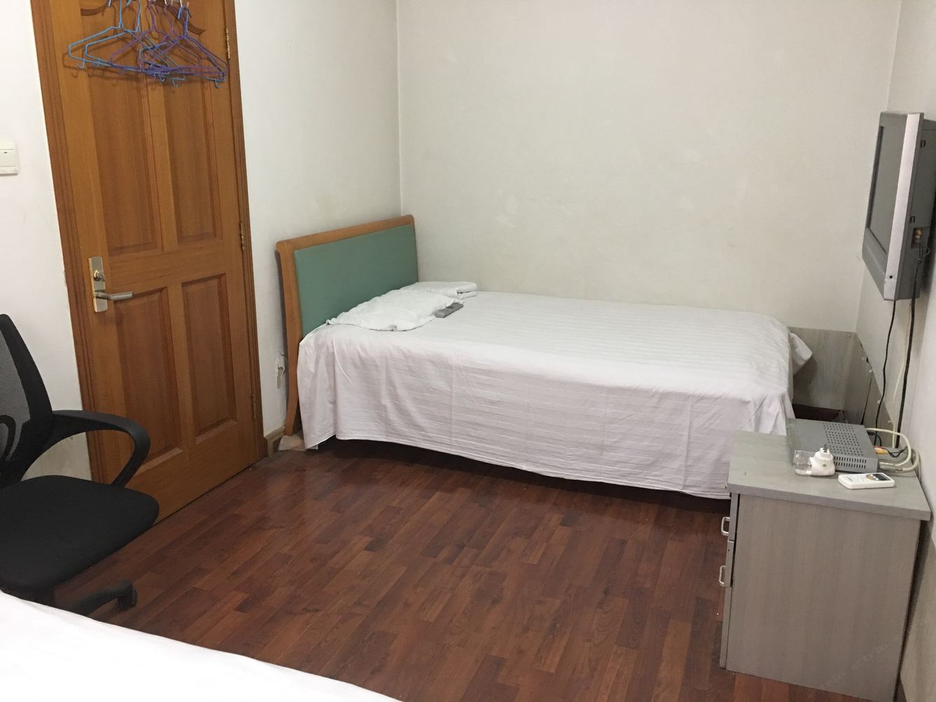 舒适二室大床房
