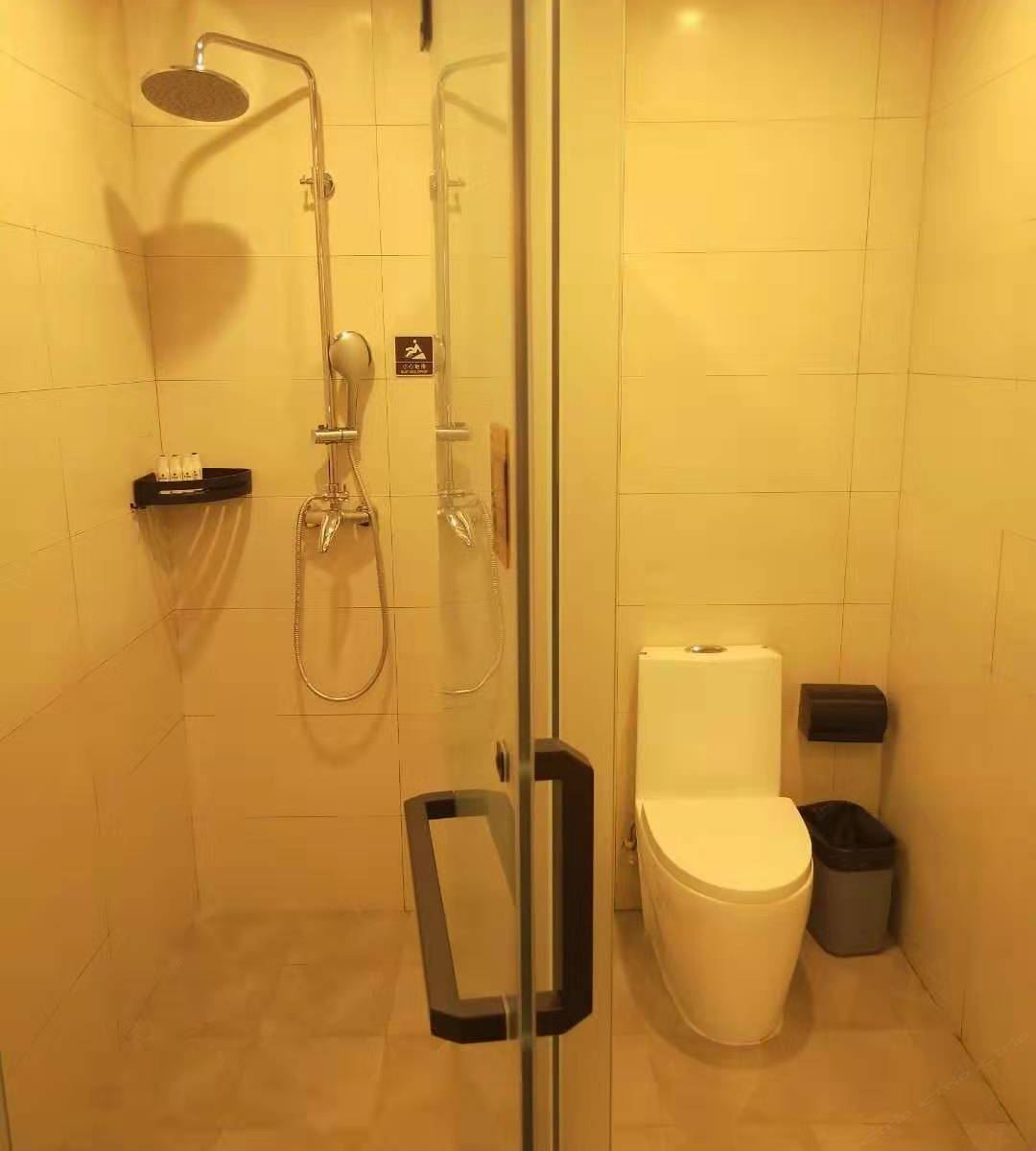 精选大床房