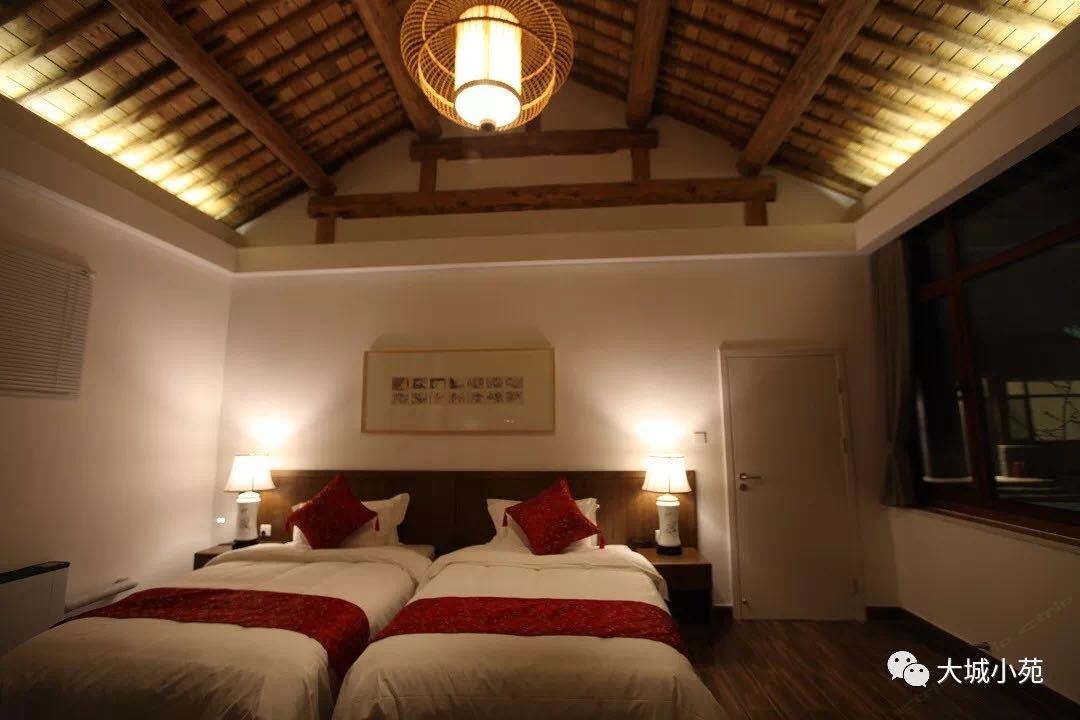 西苑-豪华山景标准房