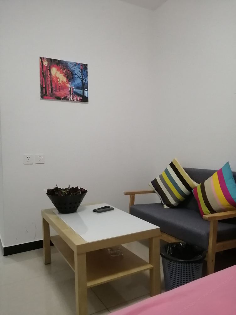 温暖一室大床房