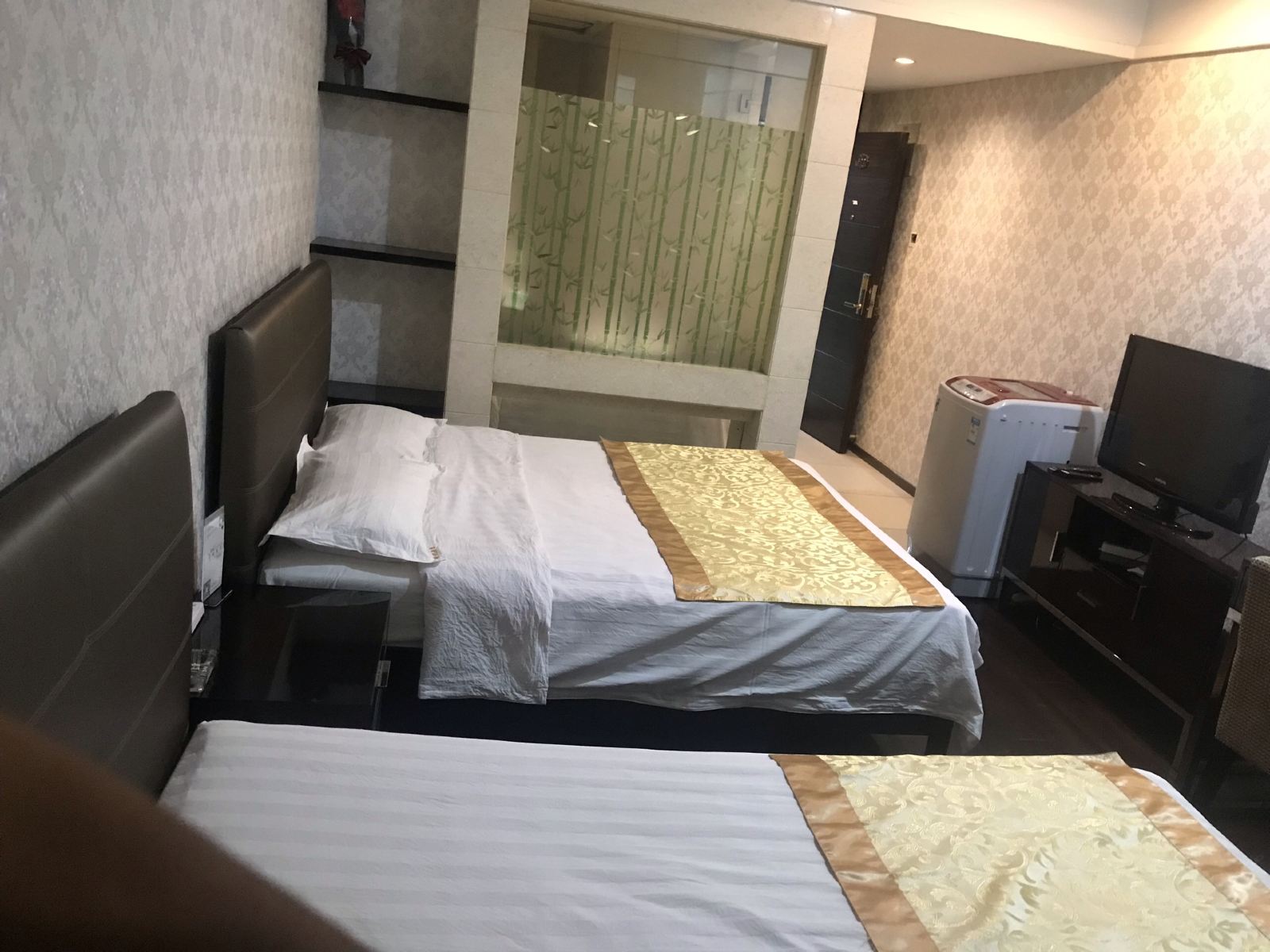豪华双大床房