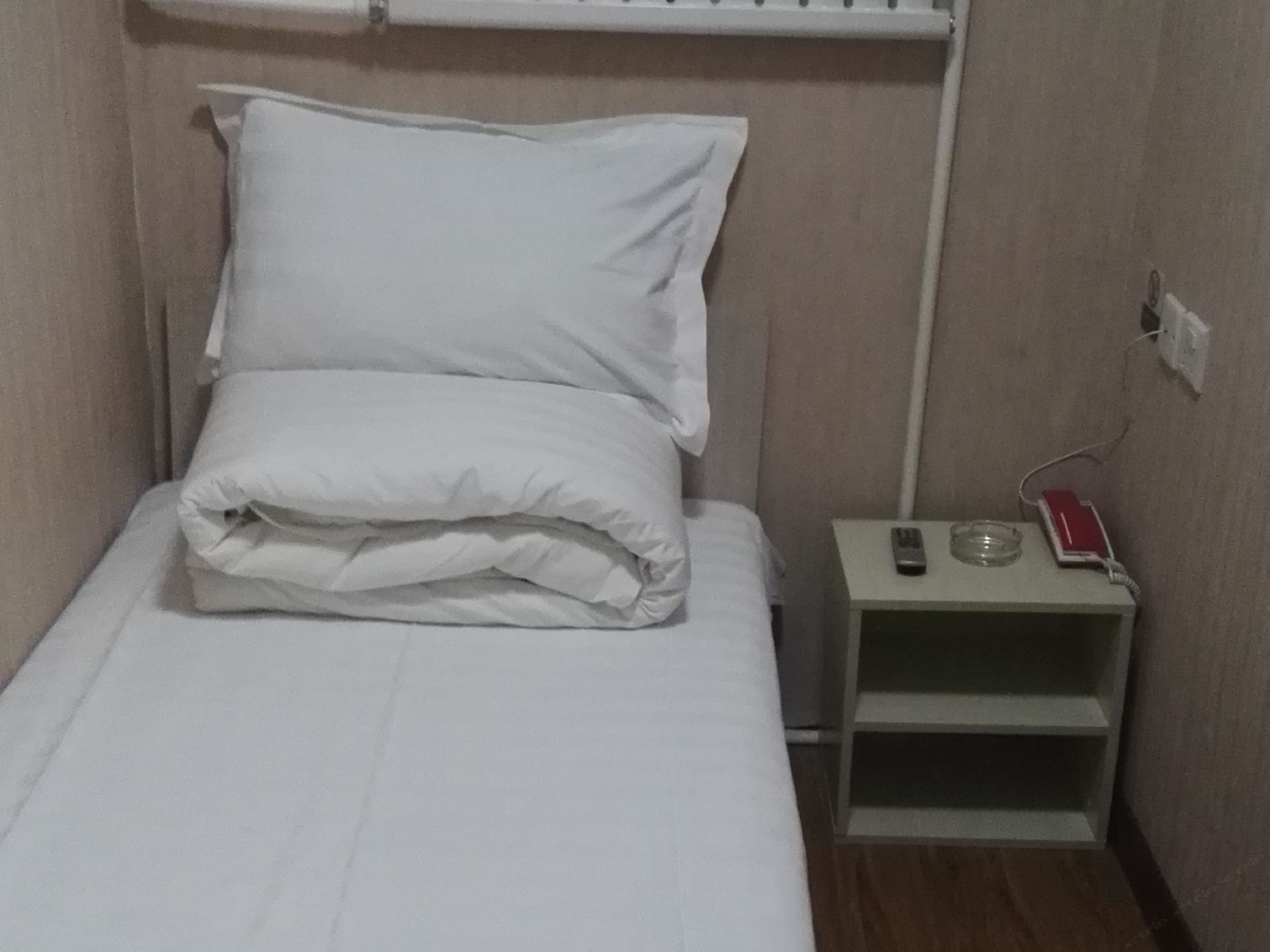 公卫单人间(无窗)