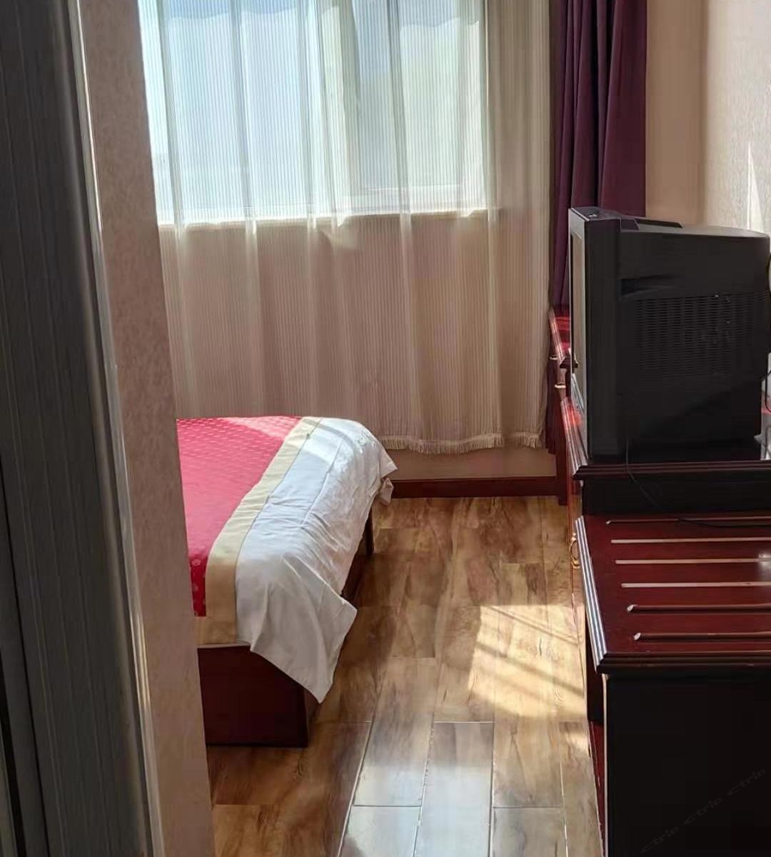 标准大床房