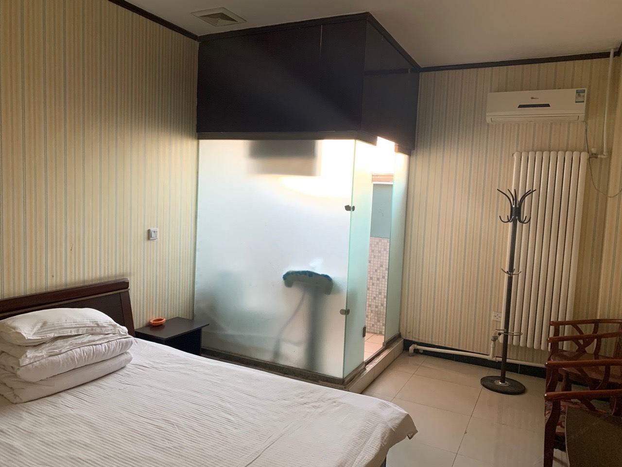 豪华三人间