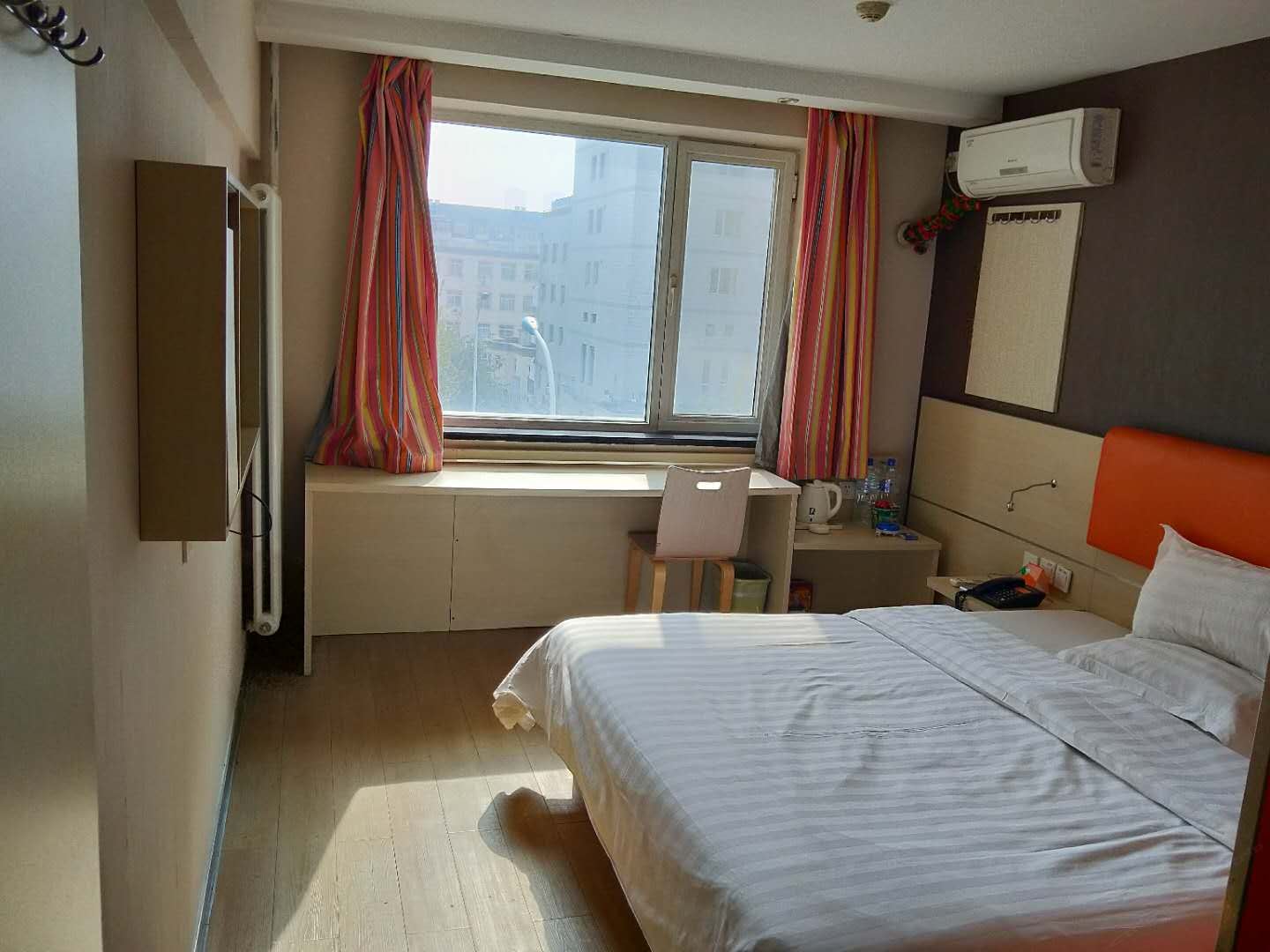 自主大床房