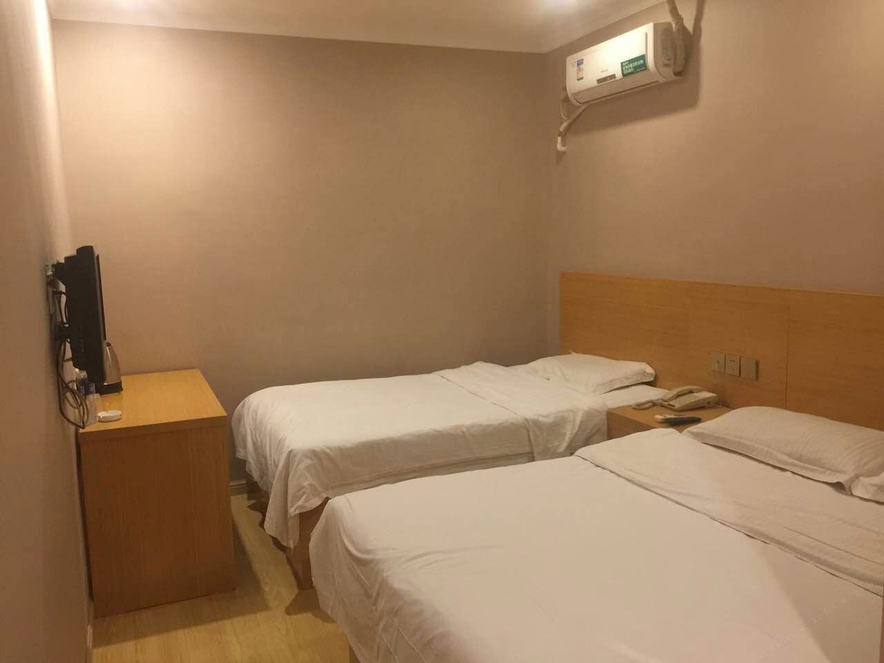 标准双床房