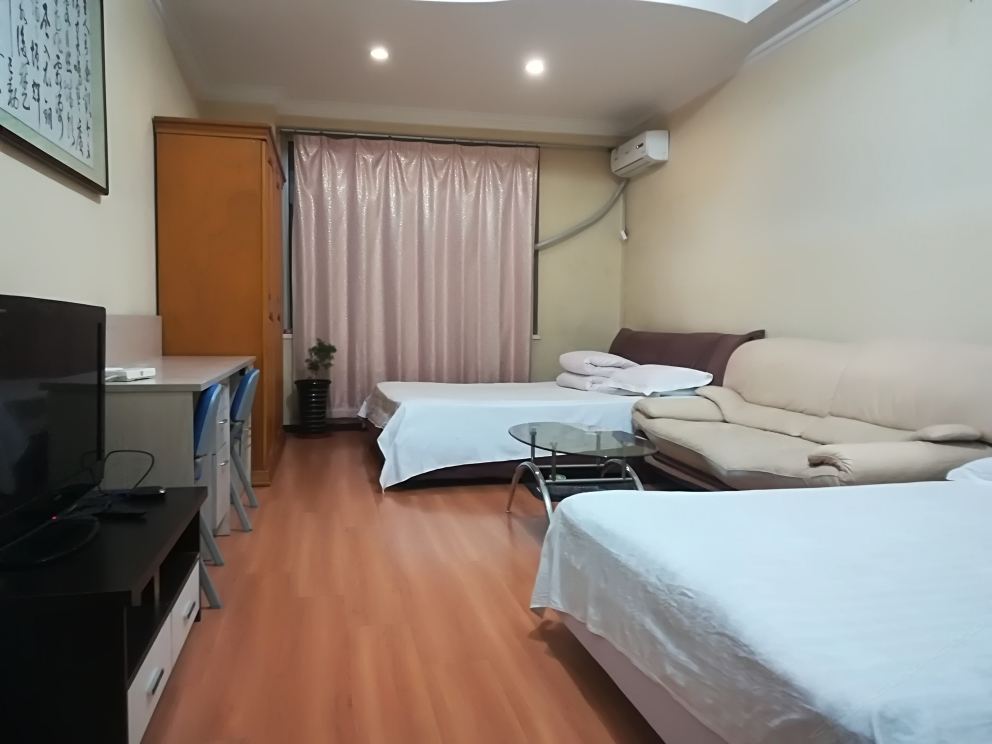 高级双大床房