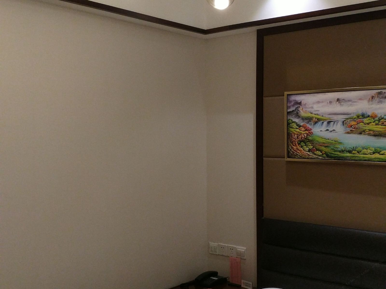 大床房B(无窗)