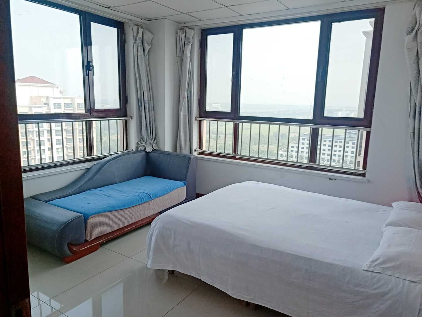 两室一厅套房