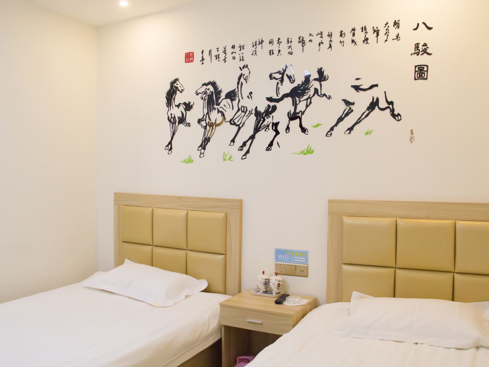标准双人房(无窗)