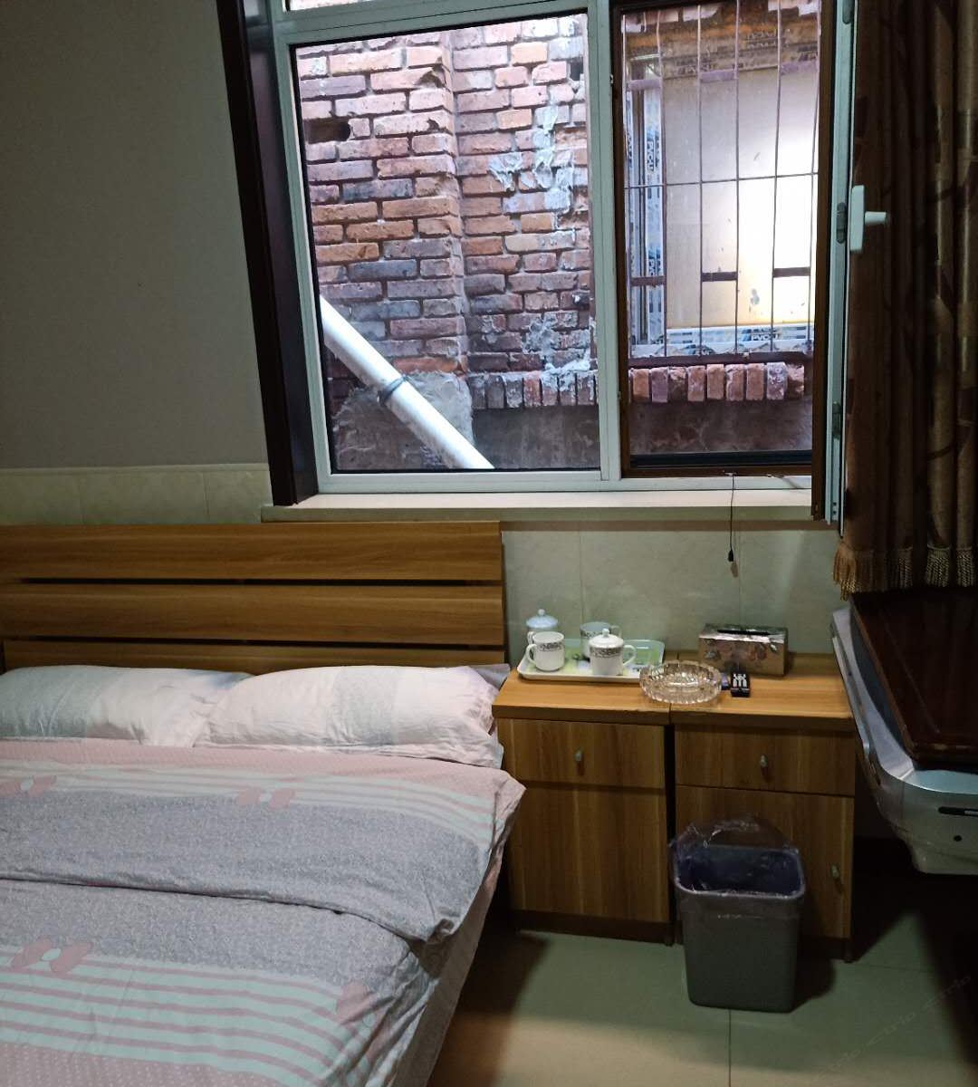 四人间
