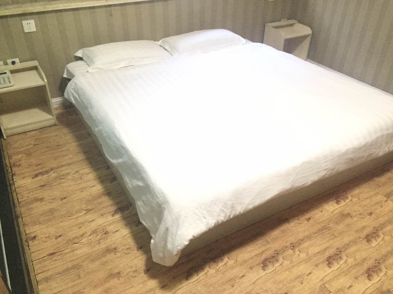 豪华大床房