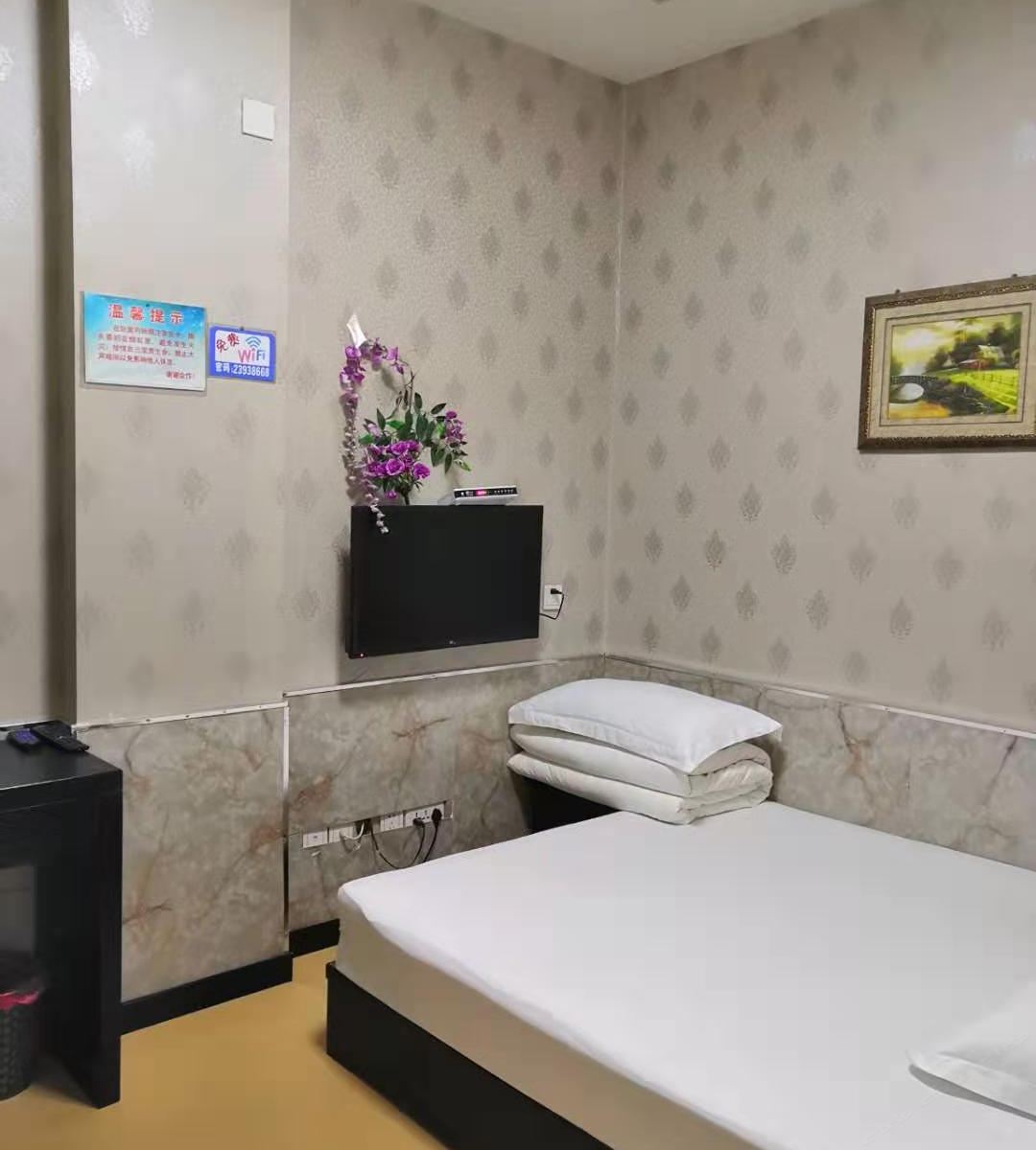 商务大床房(无窗)