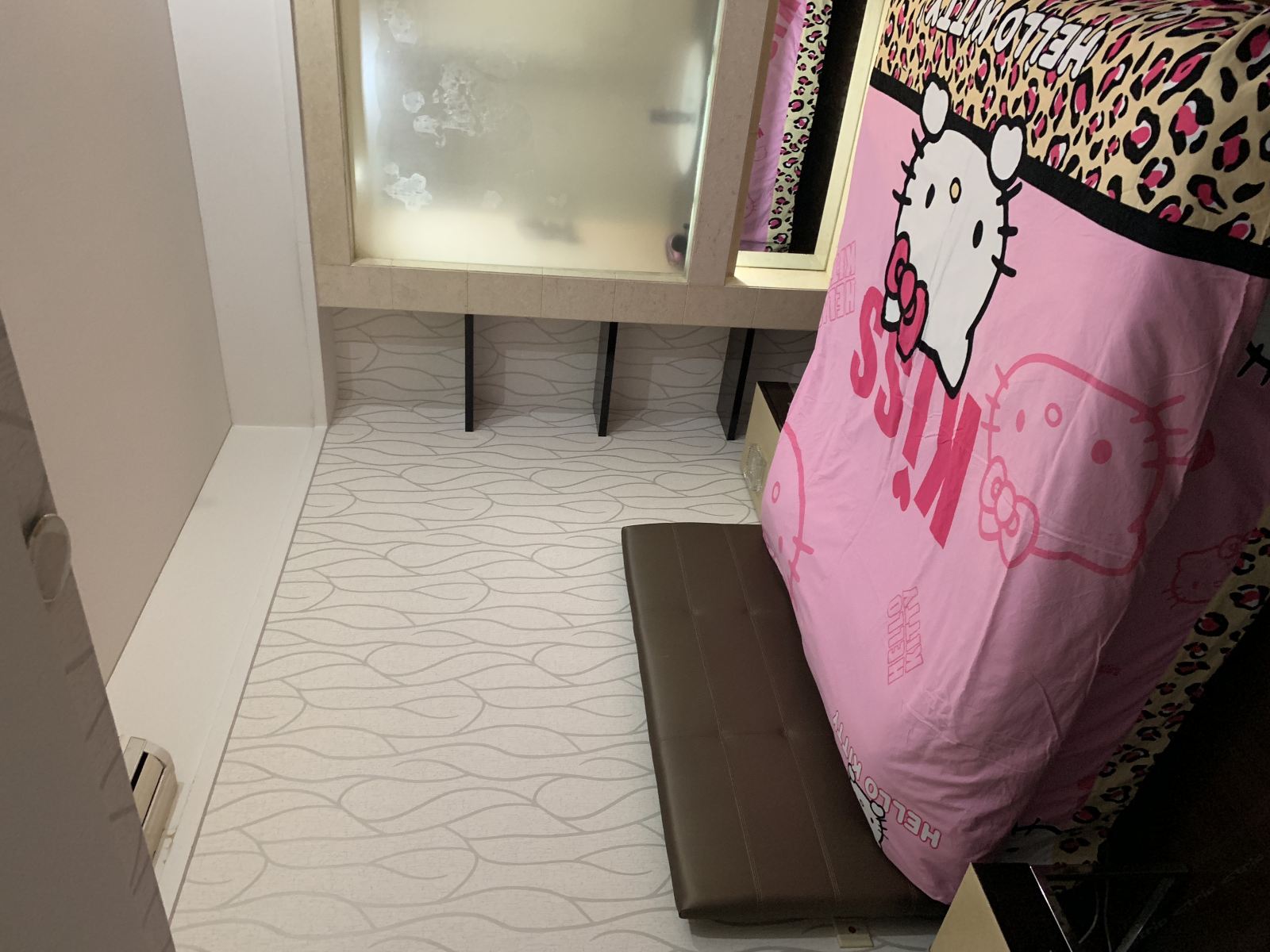 经济大床房