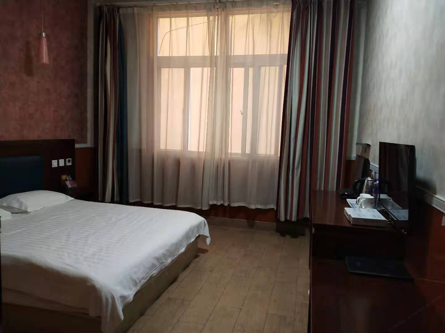 标准大床房