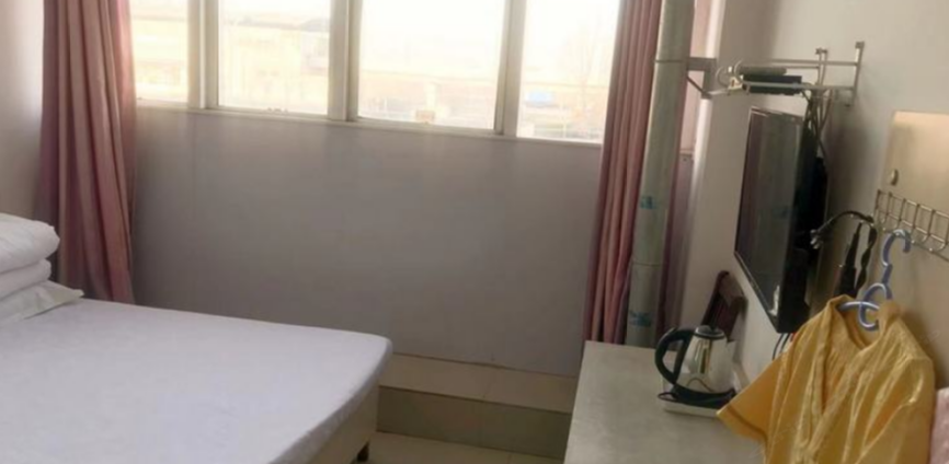 豪华大床房