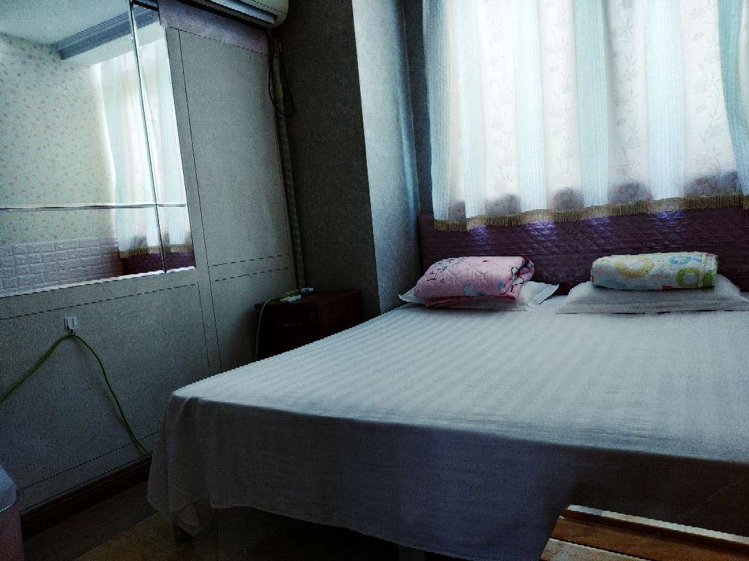 豪华大床房