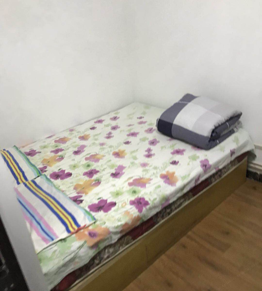 经济大床房(公卫)(无窗)