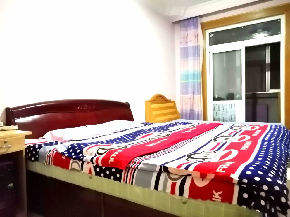 舒适大床房