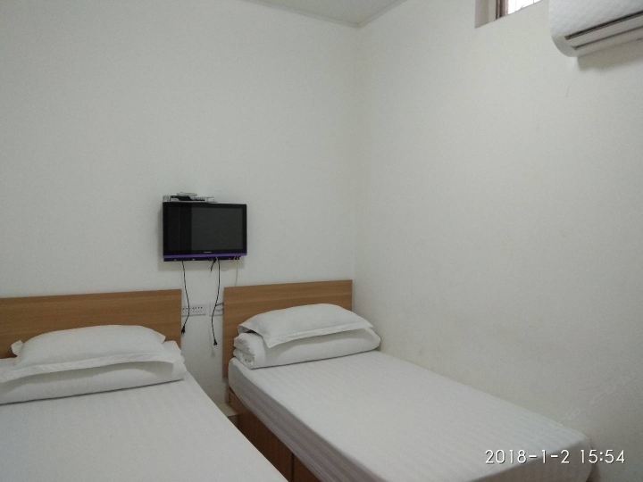 双床间