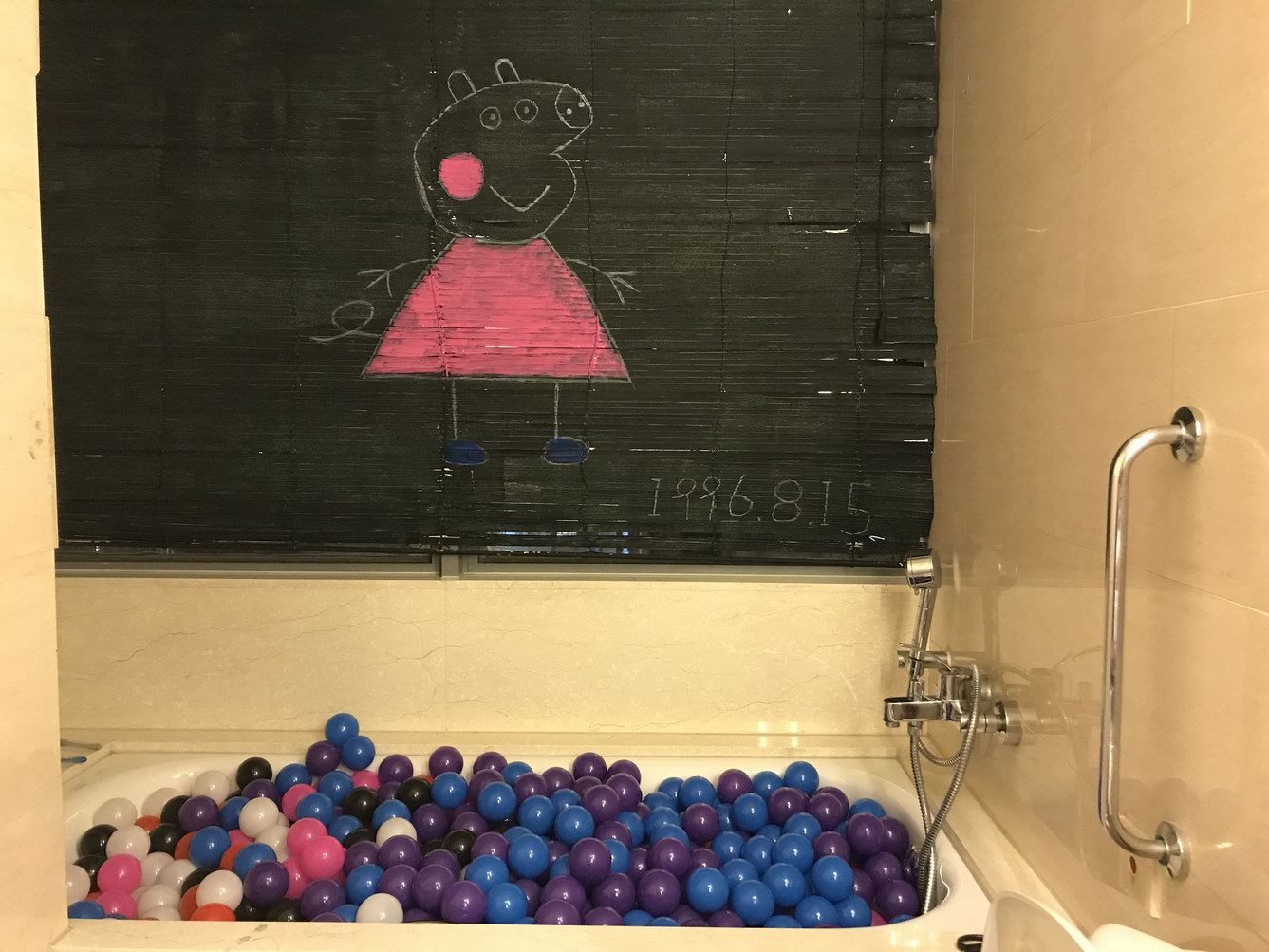 一室大床房(无窗)