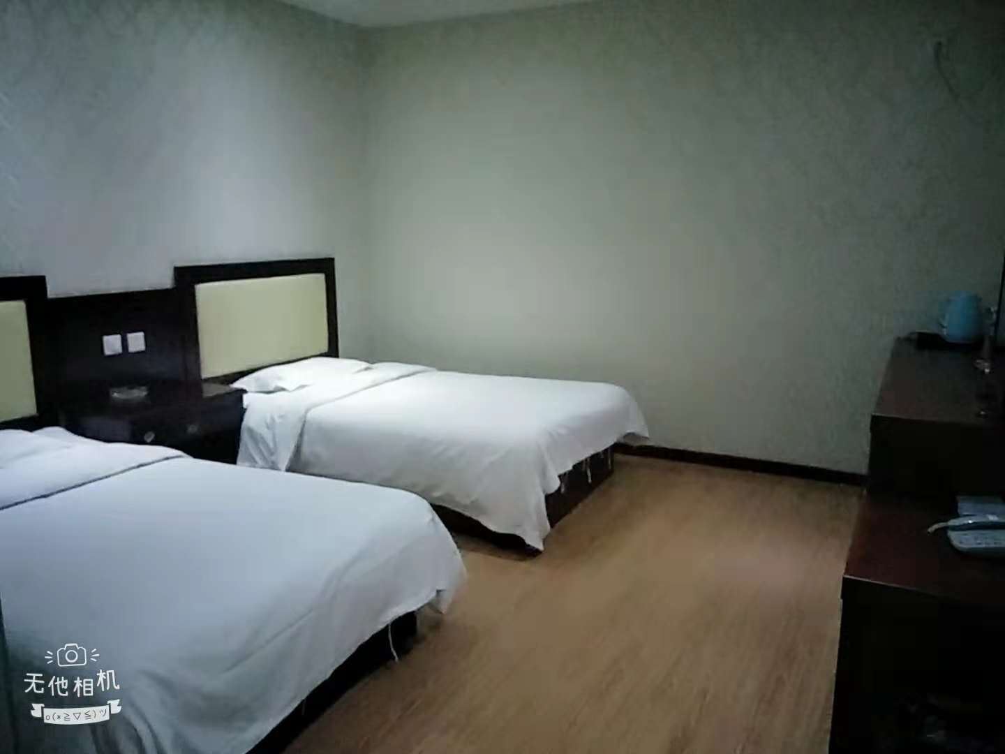 经济标间(无窗)