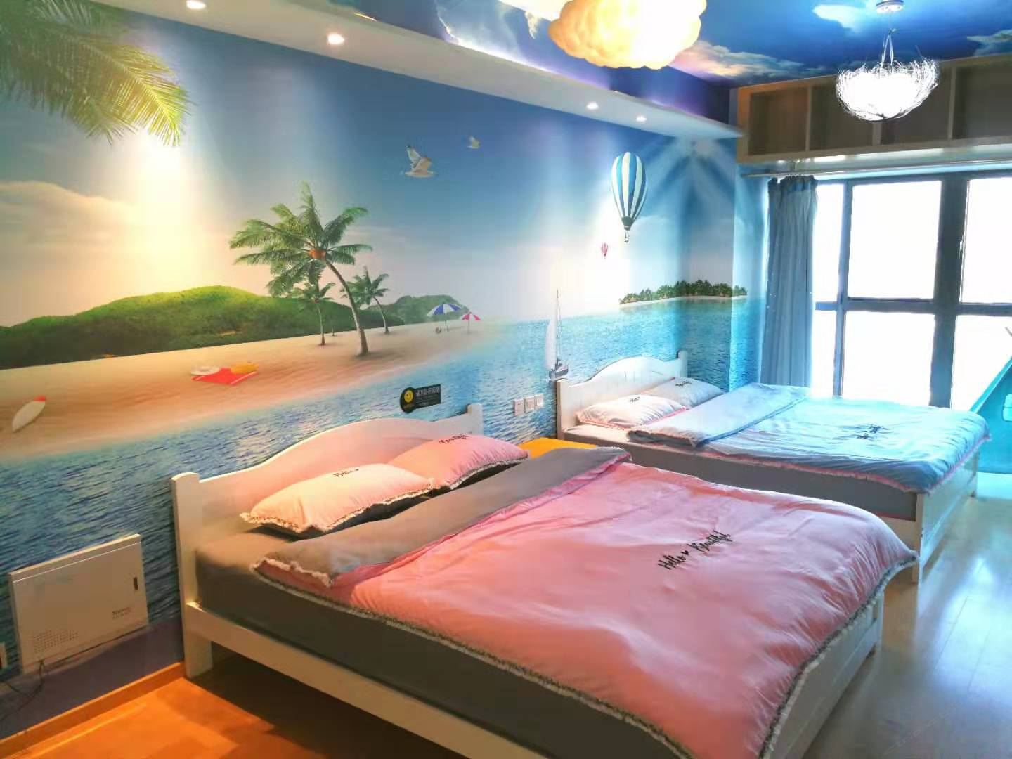 黄金海岸主题豪华观景双大床房