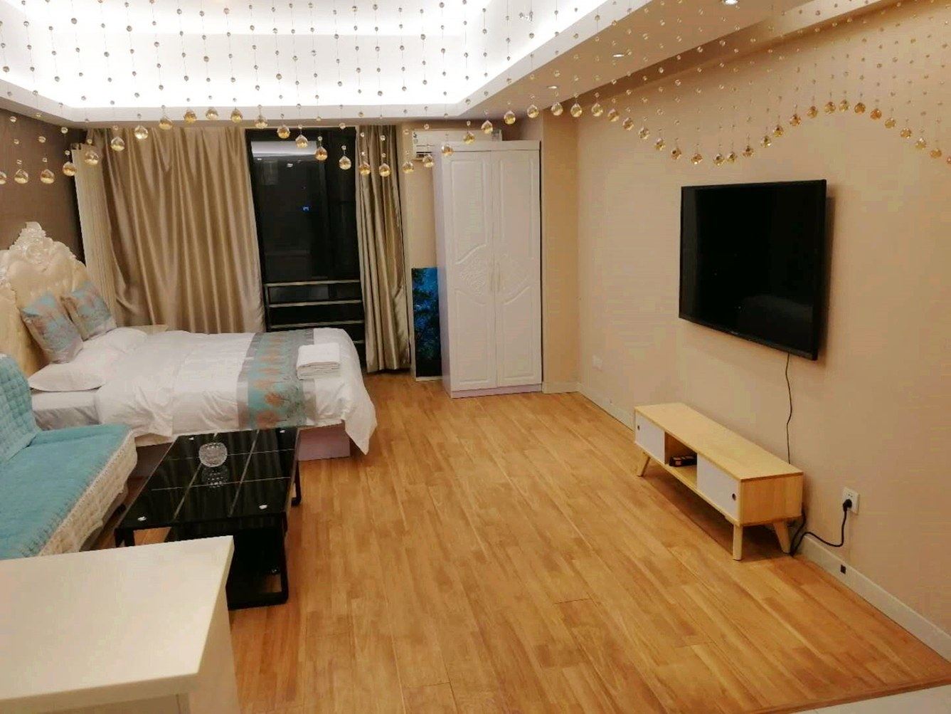 雅居一室大床房
