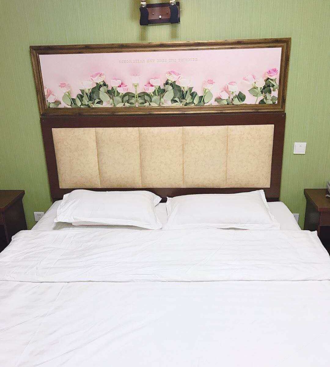 经济大床房