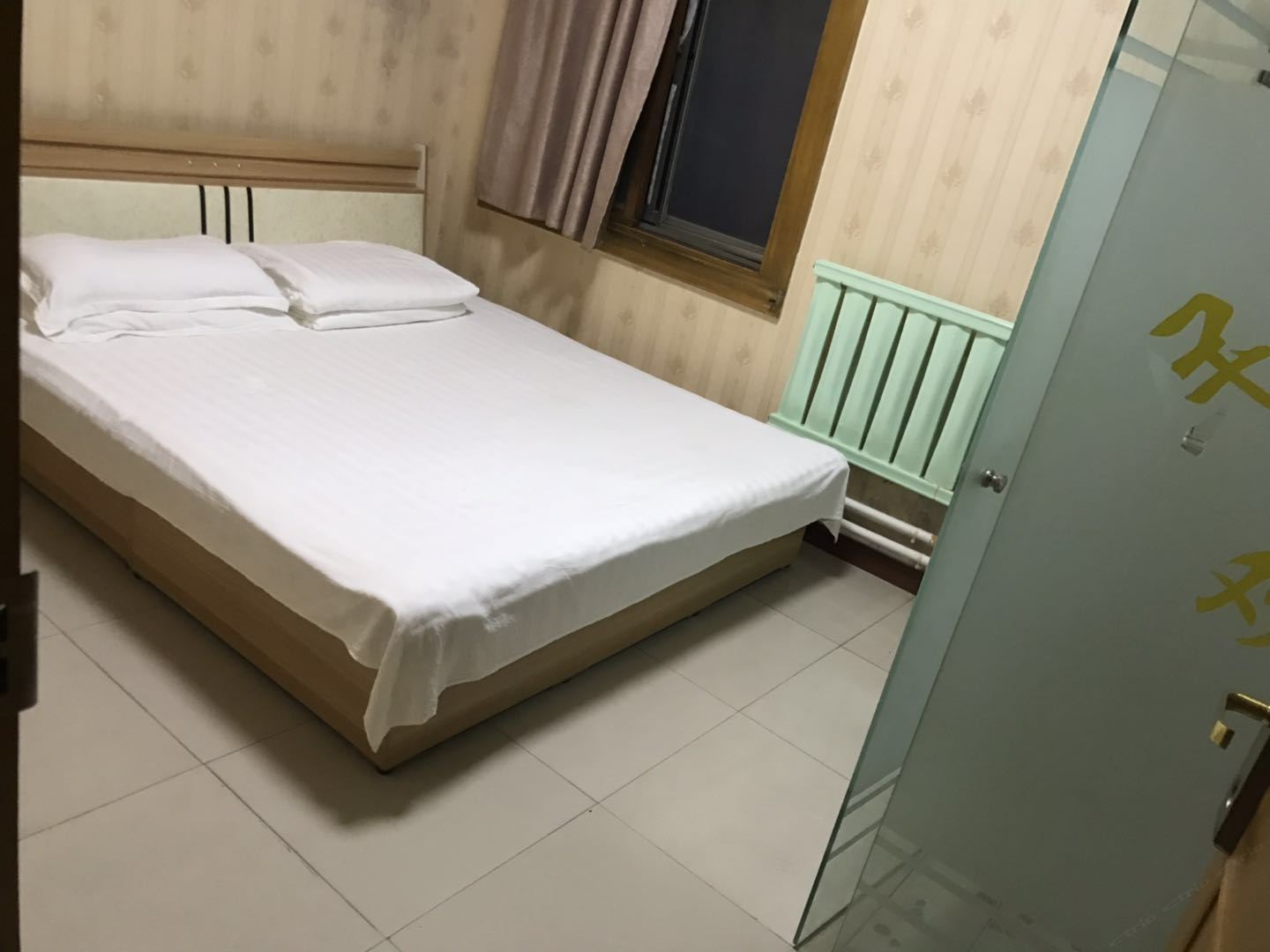 标准大床房