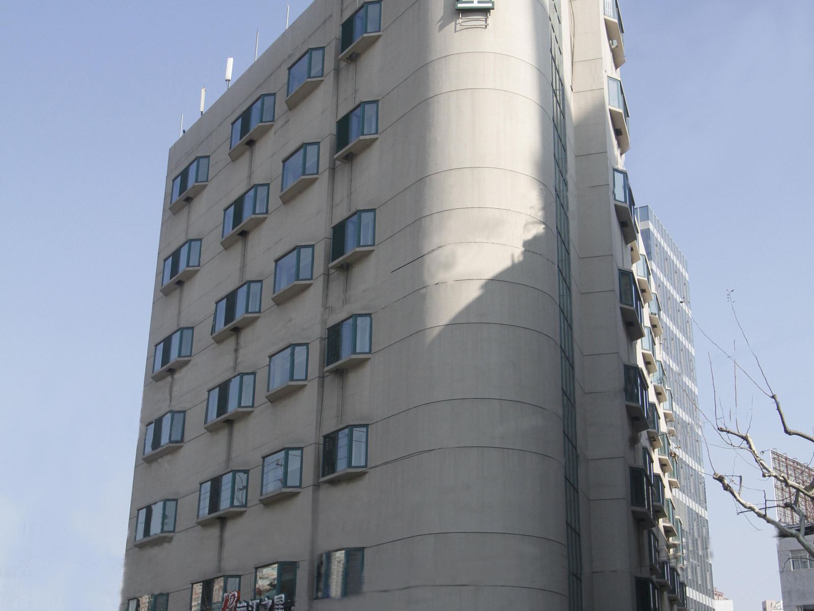 锦江之星(上海华师大店)