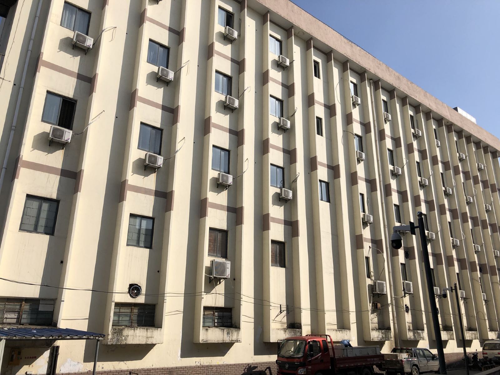 上海红鲤鱼商务酒店