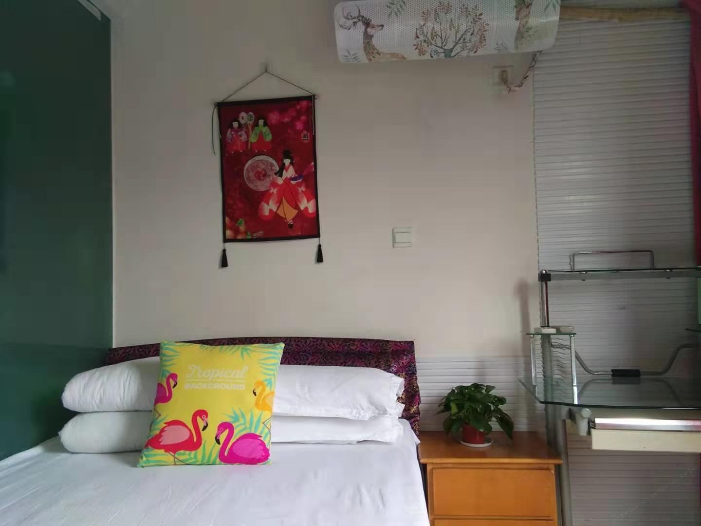 高档公寓大床房