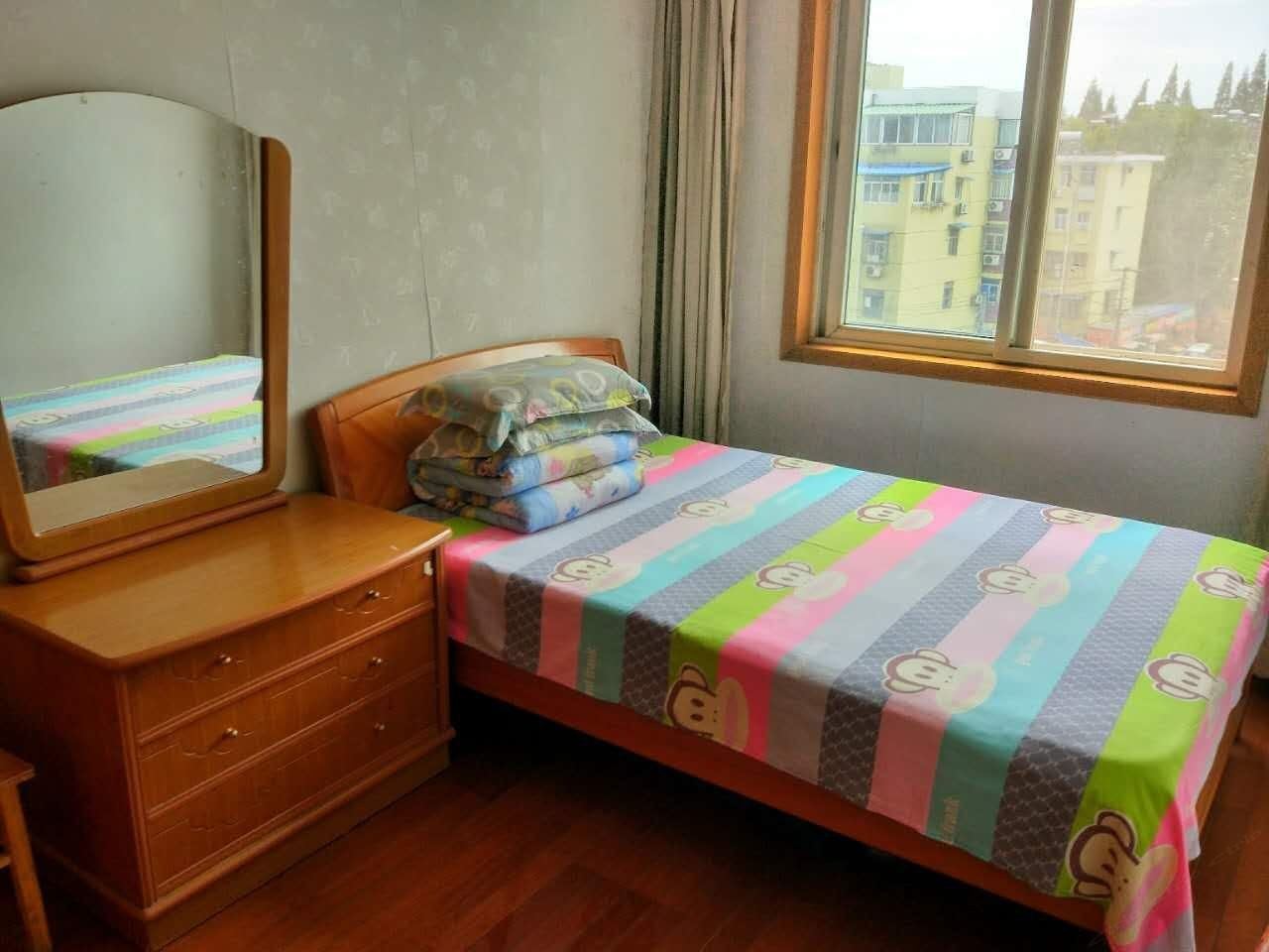 四室一厅套房