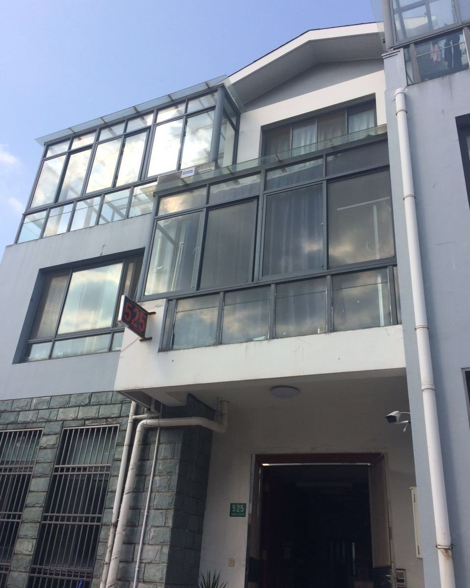 上海铂竞公寓