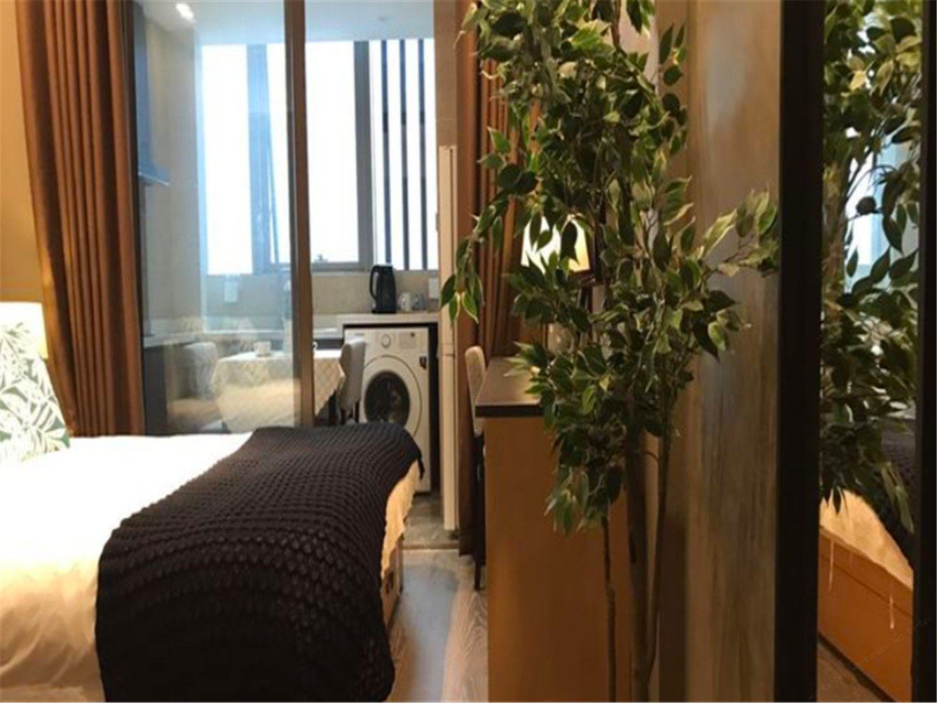 普通简约一室大床房
