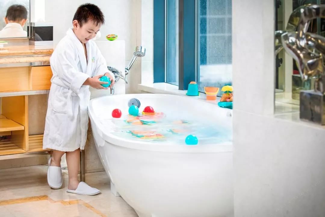 健身娱乐设施