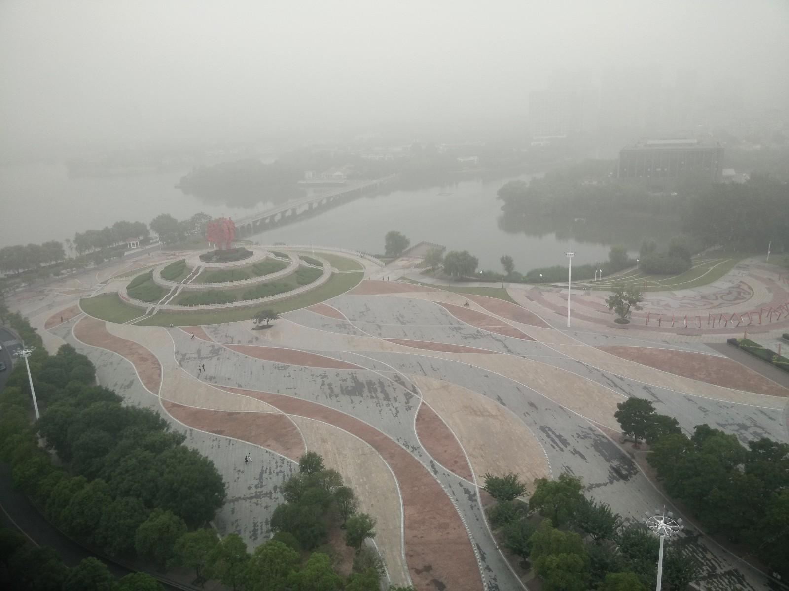 精品湖景套房