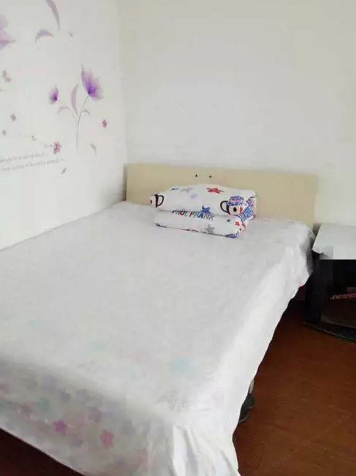 单人间(公共卫浴)