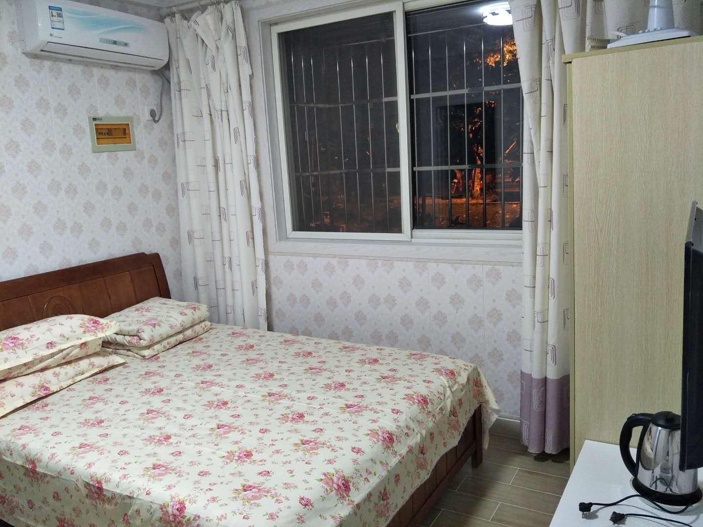 舒适大床房