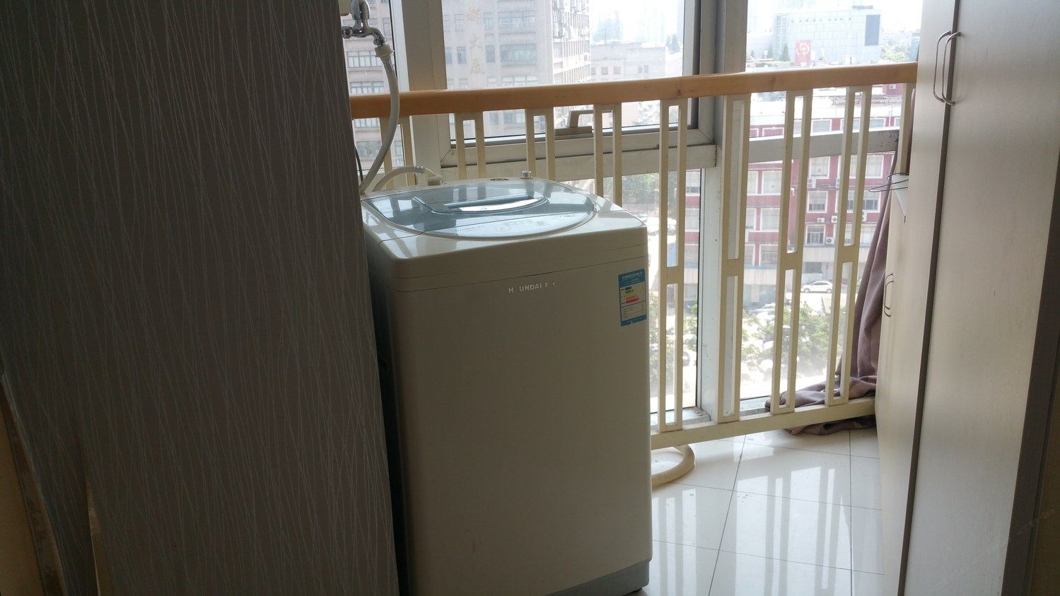 情侣圆床房