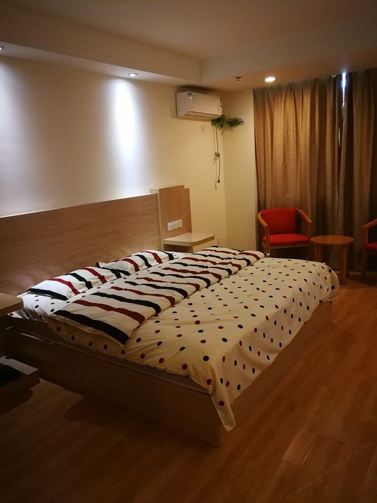 一室大床房