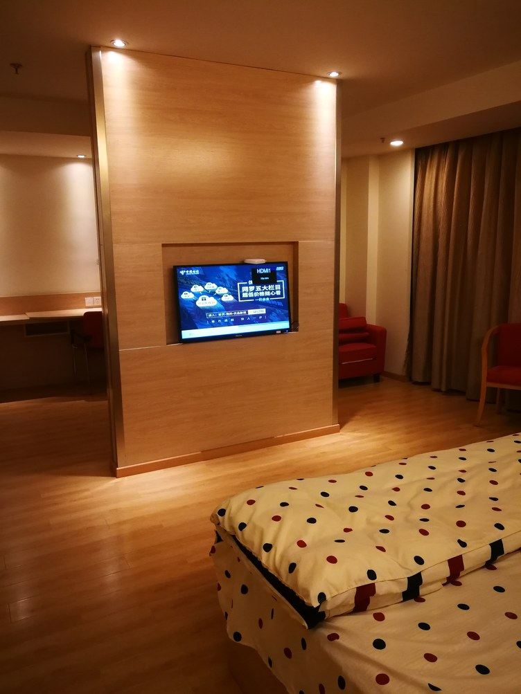 一室大床房