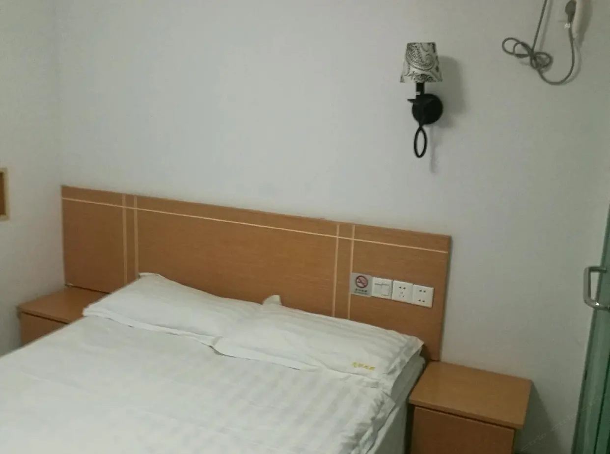 标准大床房
