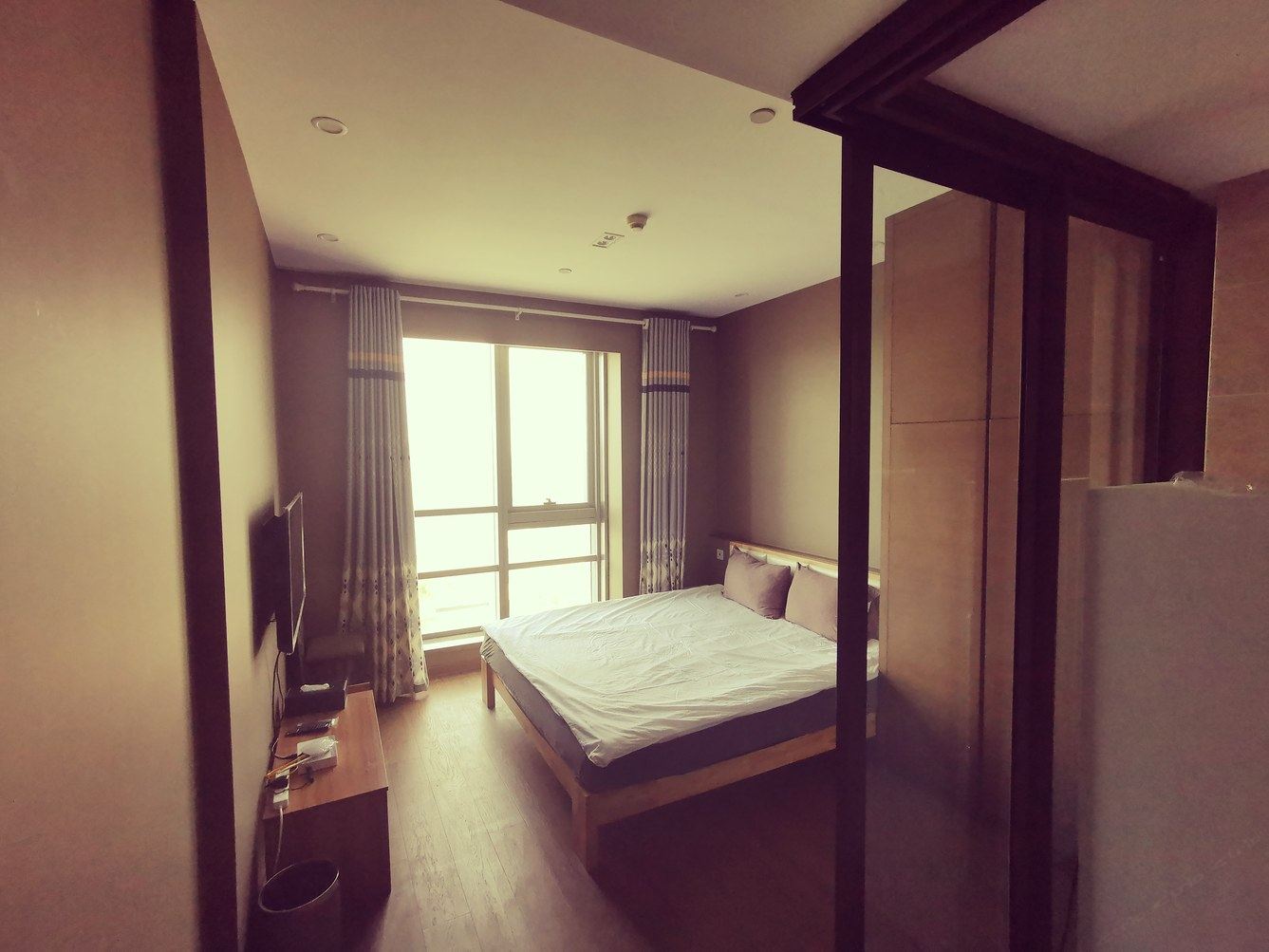南京兮兮浪漫满屋公寓(6号店)
