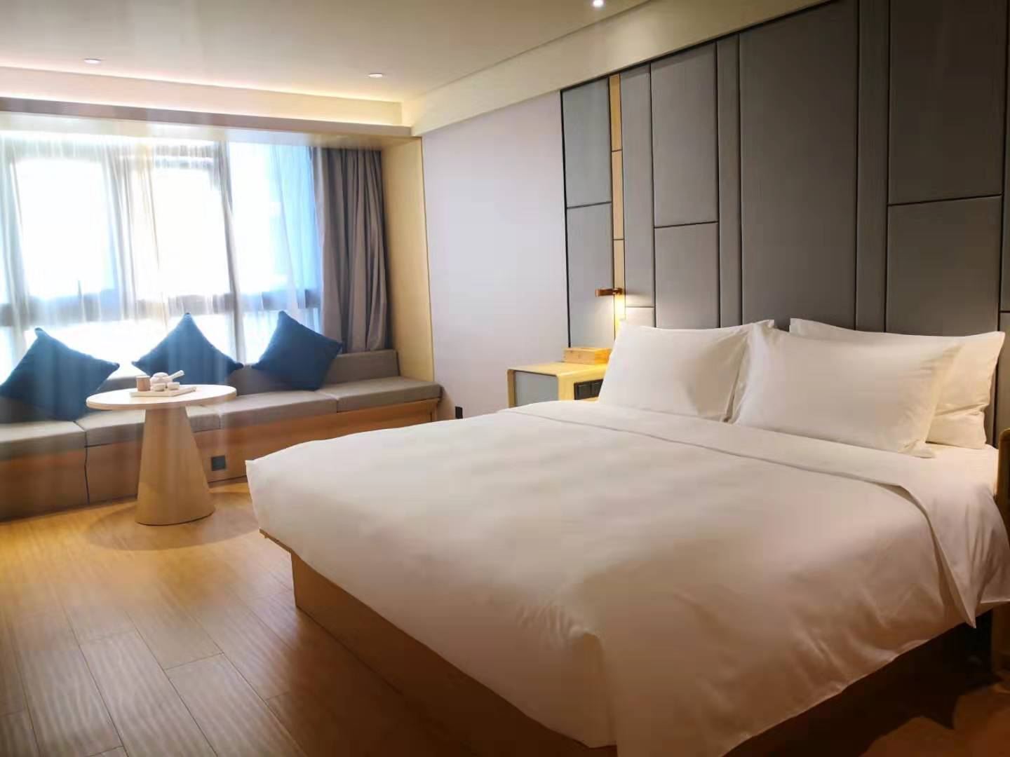 高级大床房