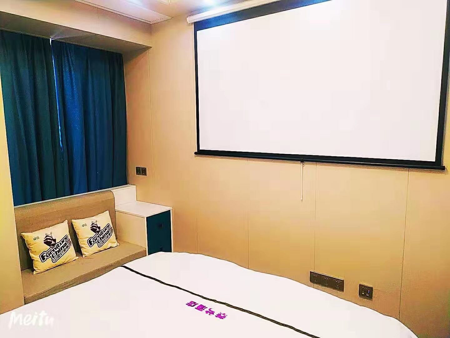 轻奢大床房