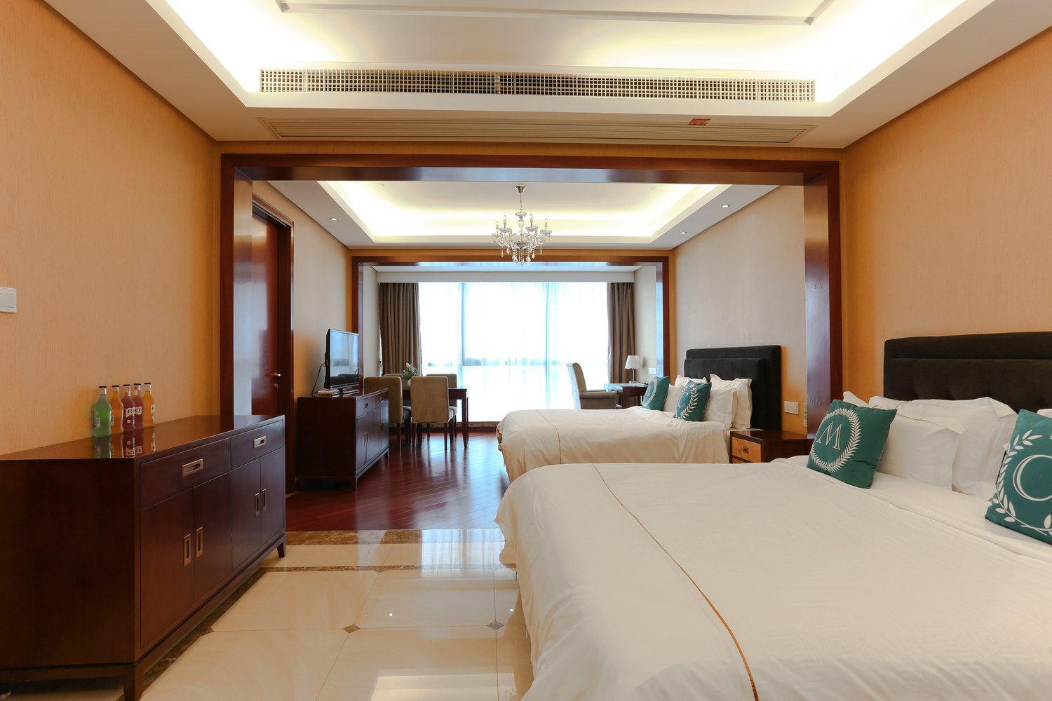 南京南站百家湖盘地铁房三大商场环抱其中公寓(3号店)