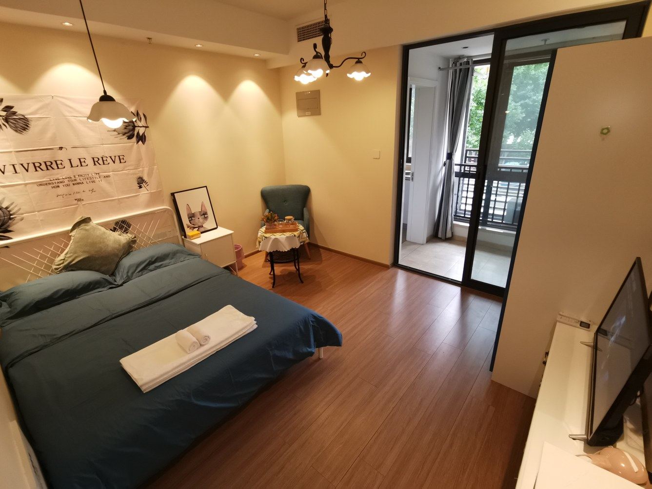 一室大床房