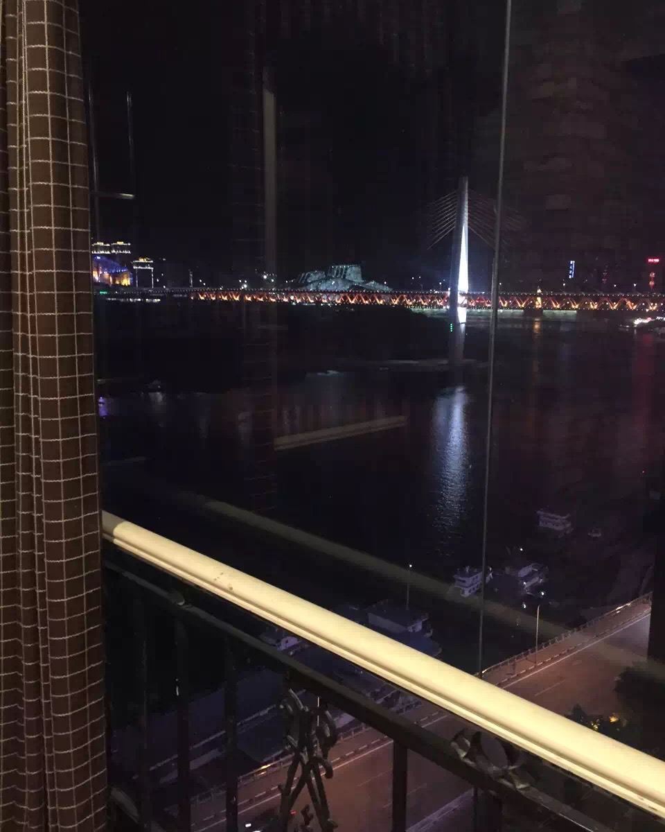 重庆等一个人青年旅舍